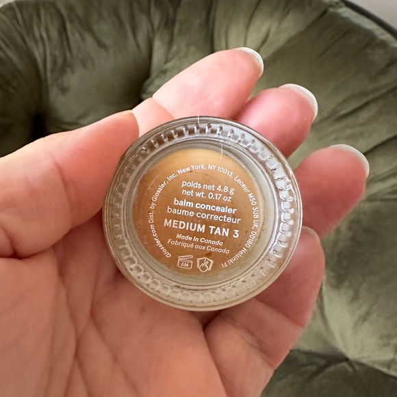 Glossier Stretch Concealer Shade Medium Tan 3 - Picture 4 of 7